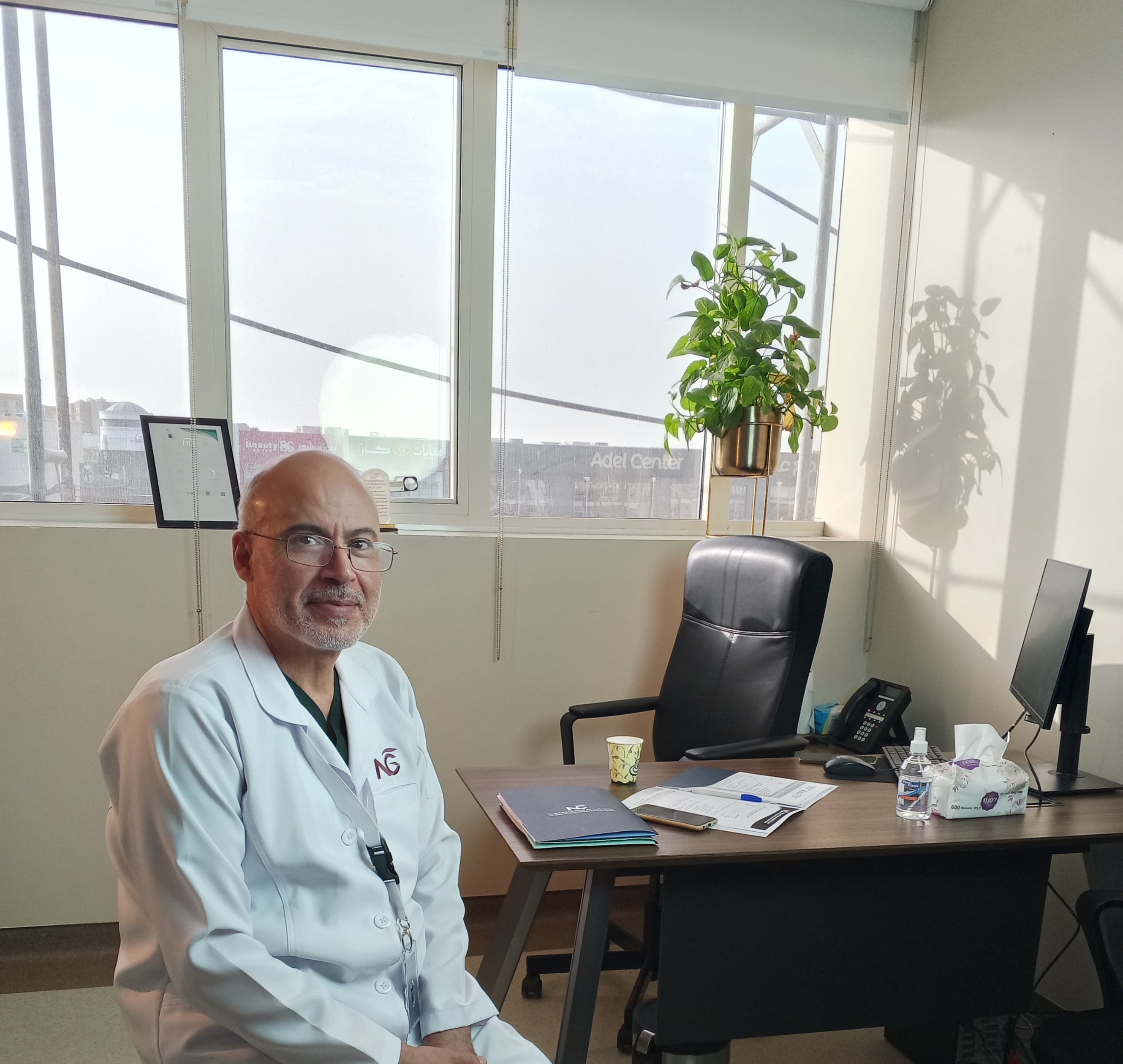 دكتور عادل شلبي إختصاصي الجراحة العامة والمناظير